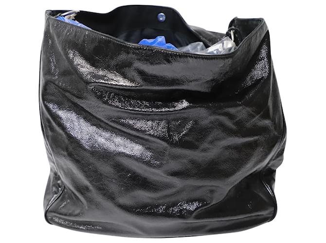 Yves Saint Laurent Roady Handtasche aus schwarzem Lackleder  ref.898453