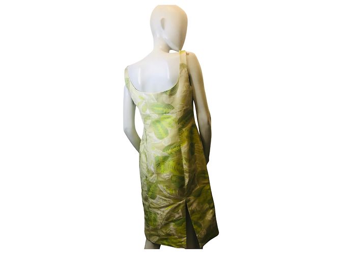 Autre Marque Charaktervolles Blumenkleid Hellgrün