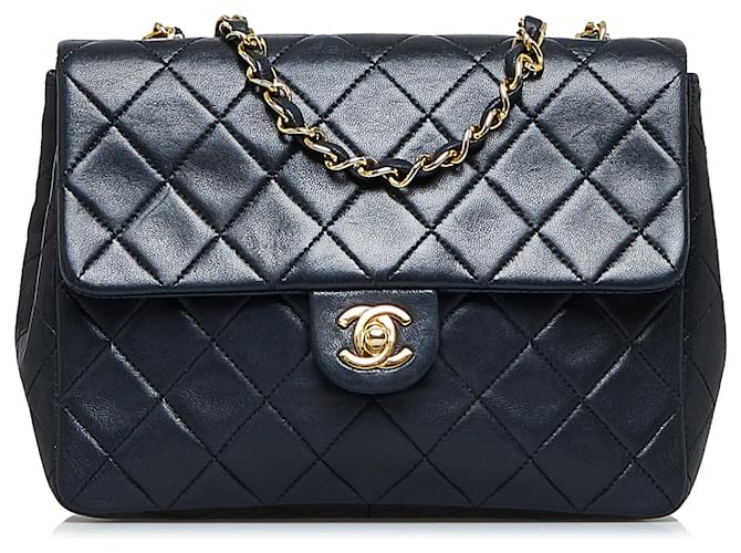 Chanel Black Mini Classic Square Lambskin Single Flap Bag Leather  ref.899770 - Joli Closet