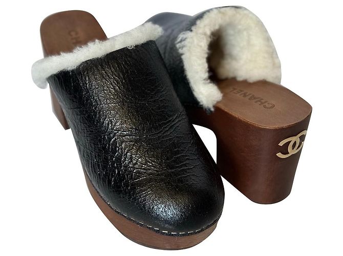 Chanel Clogs Black
