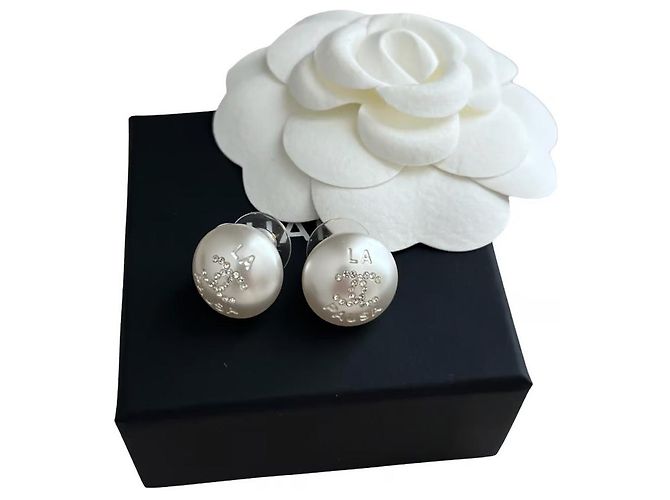 Orecchini Chanel in perle e cristalli Swarovski