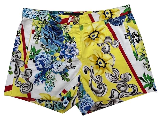 Versace Pantalones cortos Multicolor Algodón  ref.902281