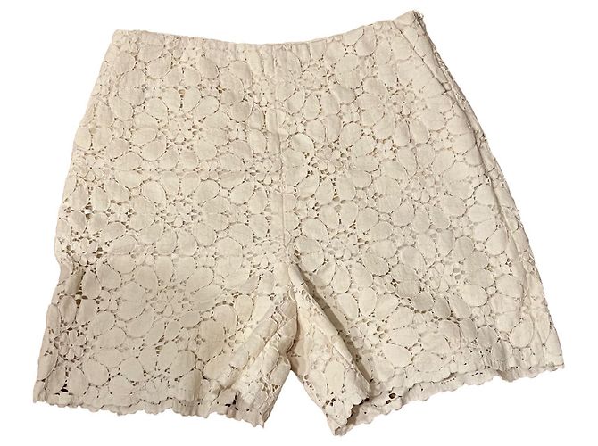 Zara Spitzeshorts cremefarben Roh