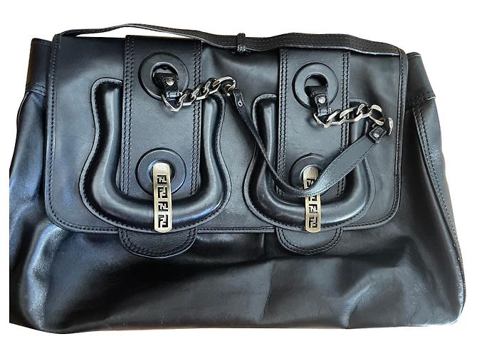 Fendi B BAG Handtasche aus schwarzem Leder
