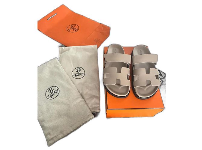 Hermès Hermes Zypern Sandalen Beige