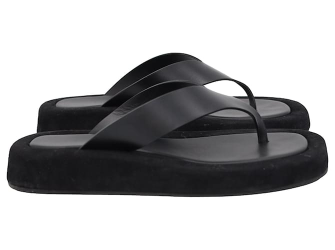 Leather thong sandals in black - The Row