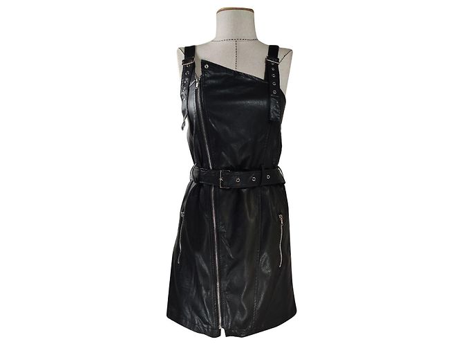 Mangano Kleid aus schwarzem veganem Leder