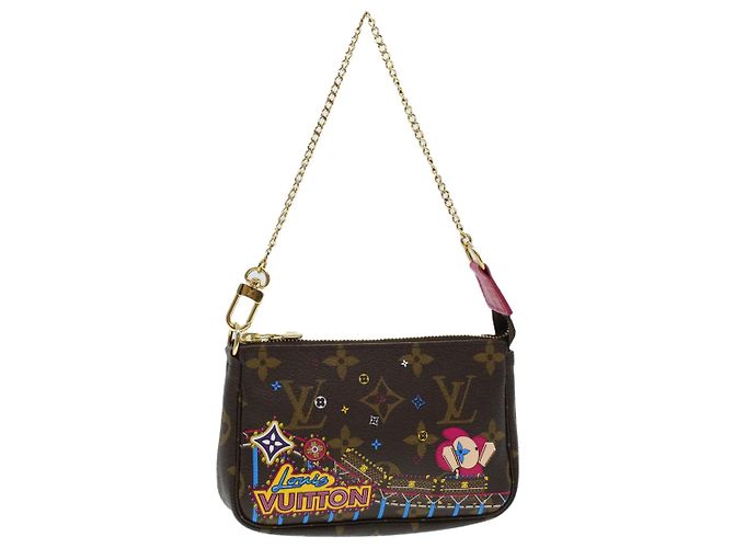LOUIS VUITTON Vivienne Mini Pochette Accessoires Pouch M69752 LV Auth 41047a Monogram