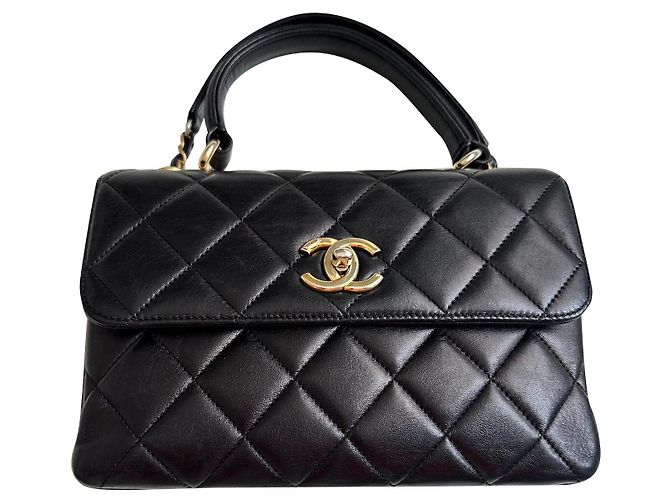 Chanel Trendy CC Medium Bolso de mano en piel de cordero negra Negro