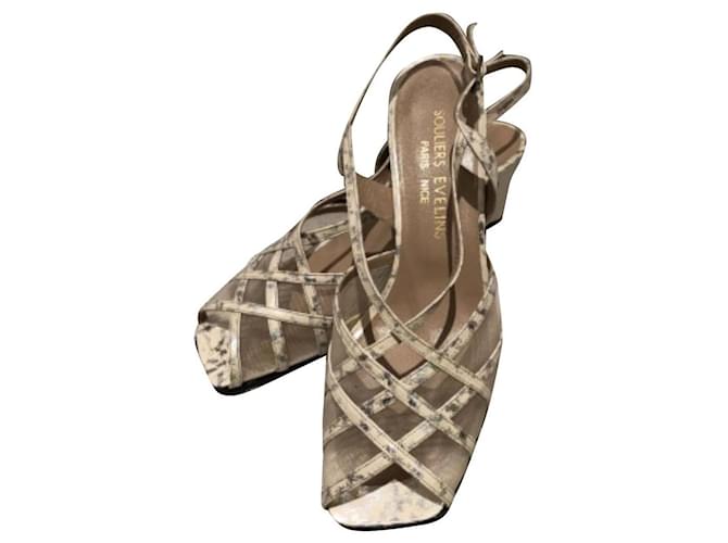 Autre Marque Sandals Eggshell Leather  ref.909316