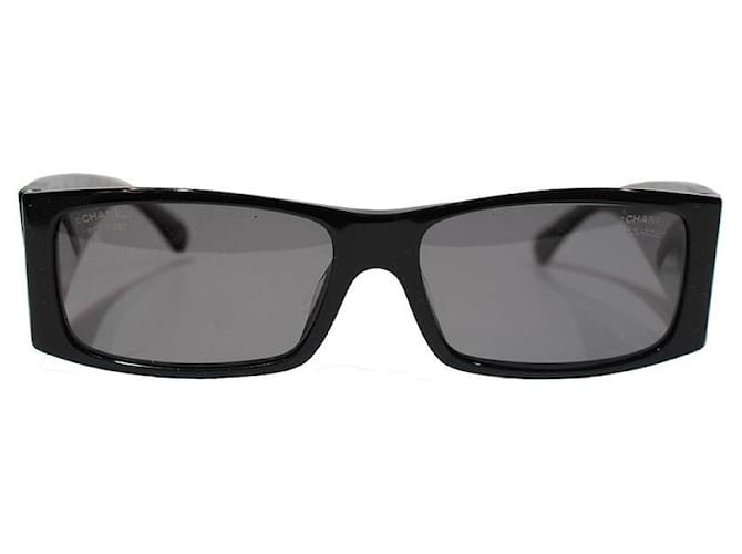 Chanel Sunglasses Black Plastic ref.911043 - Joli Closet