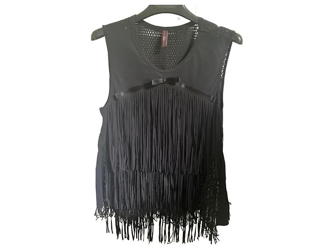 Túnica High de nylon preto com franjas de renda
