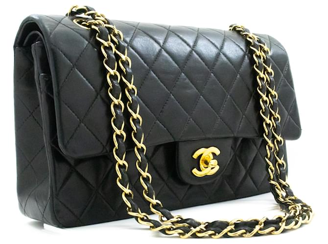 CHANEL Classic lined Flap Medium Chain Shoulder Bag Black Lamb Leather  ref.913688