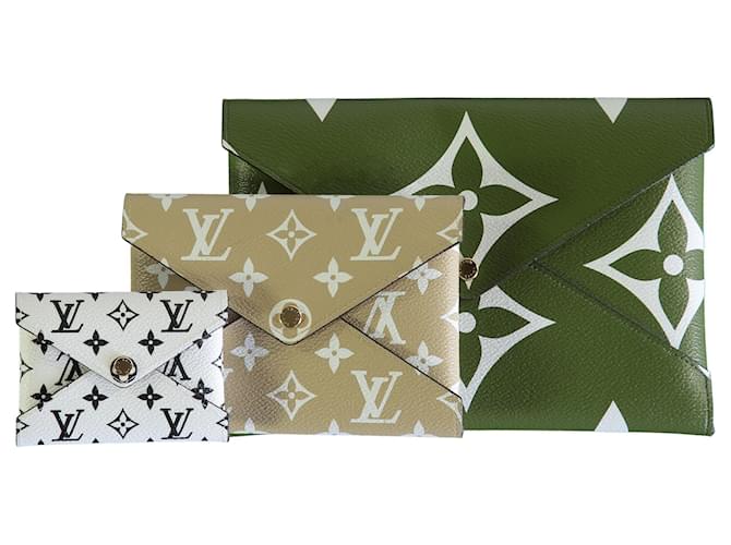 Louis Vuitton Kirigami Set mit drei Kuvertkupplungen Grün Leder  ref.916892