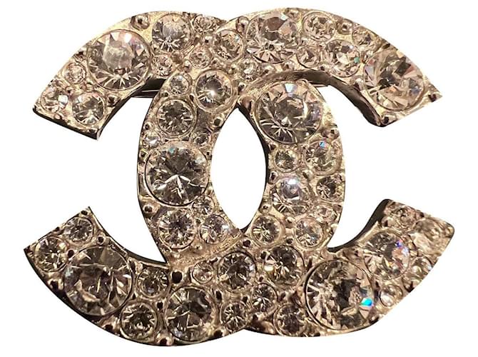 Chanel CC Gold Logo swarovski crystal pin brooch black and blue