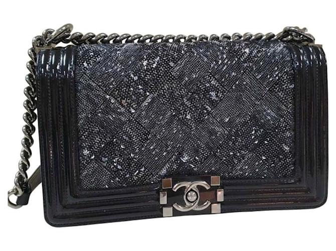 Chanel Boy Sequin Patent Leather Medium Flap Bag Black ref.918557 - Joli  Closet