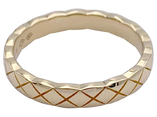 Chanel wedding ring, Coco Crush, yellow gold. White gold ref