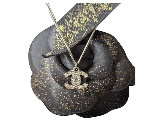 Chanel RARE CC F14V logo classic timeless crystal necklace box tag Silvery  Metal ref.919540 - Joli Closet