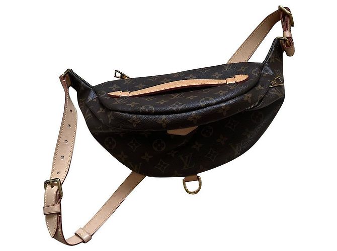 Louis Vuitton Bumbag Marrom