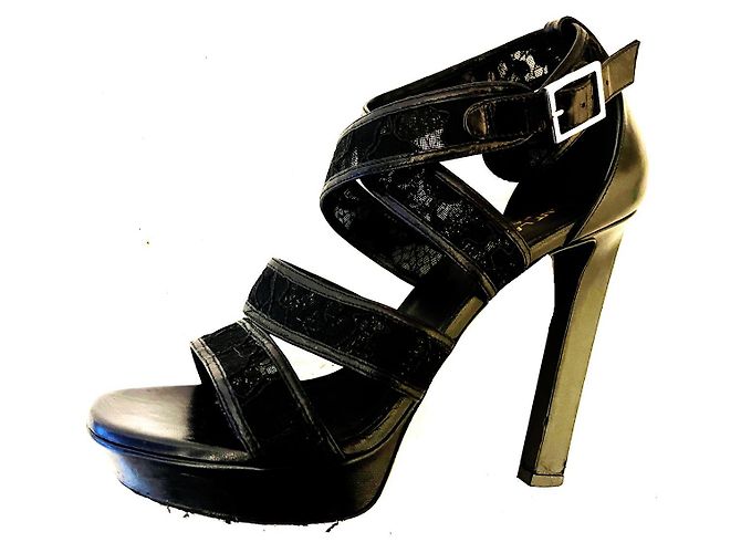 Sandali Saint Laurent in pelle e pizzo Nero