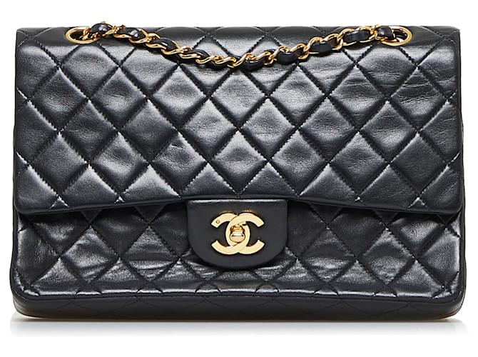 Chanel Black Medium Classic Lambskin Double Flap Leather ref.923212 - Joli  Closet