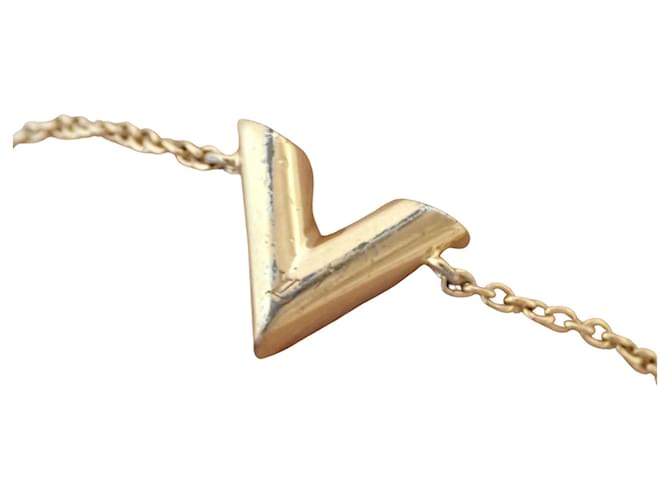 Louis Vuitton Essential V Dourado Metal  ref.923537