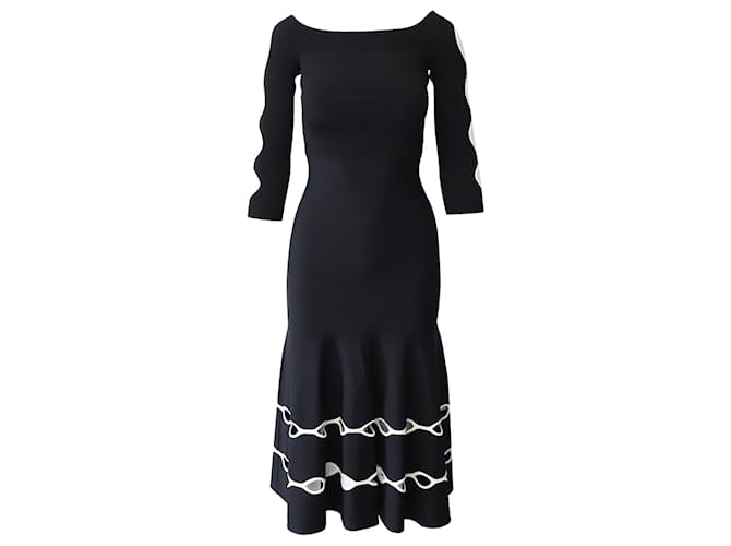 Alexander Mcqueen Scallop Cutout Midi Dress in Black Viscose Cellulose fibre  ref.924218