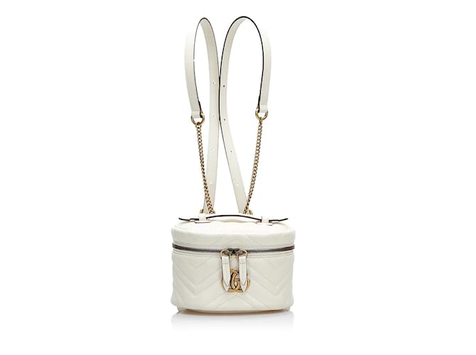 Gucci Mini sac à dos rond GG Marmont 598594 Cuir Veau façon poulain Blanc  ref.925003