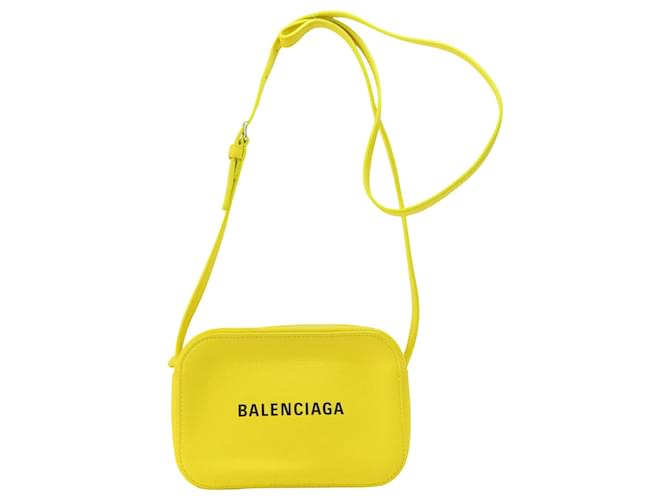 Balenciaga Gelb Leder  ref.925668