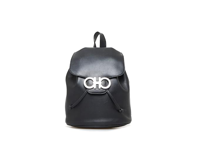 Salvatore Ferragamo Gancini Lederrucksack DJ 21 6258 Schwarz Kalbahnliches Kalb ref.925894 Joli Closet