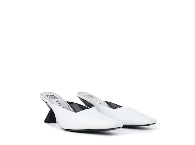 GIVENCHY  Sandals T.EU 37.5 Leather White  ref.927633