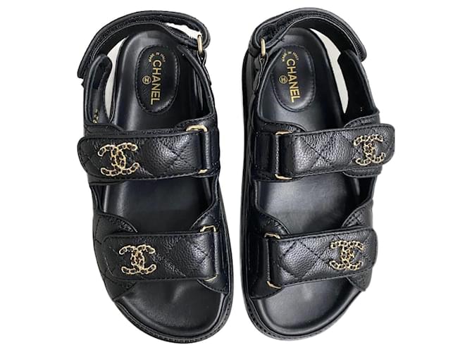 Chanel Dad-Sandalen aus genarbtem Kalbsleder mit Klettverschluss 37 Schwarze Farbe  ref.928038