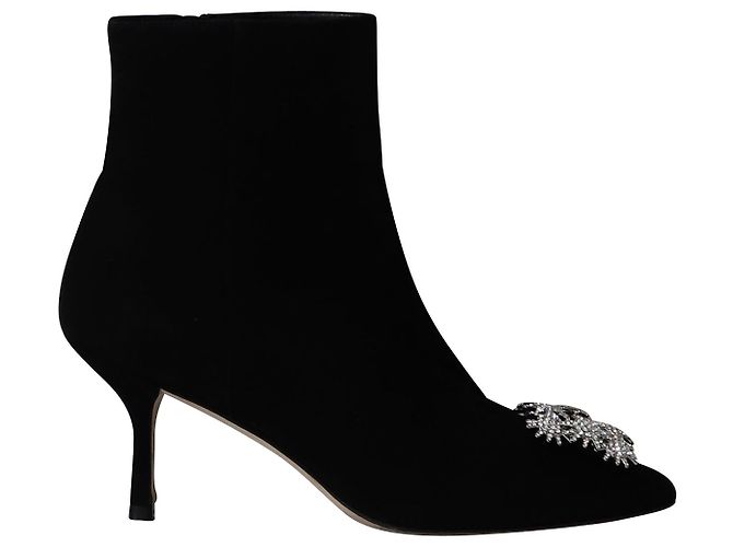 Stuart Weitzman Crystal Buckle Kera Stiefeletten aus schwarzem Wildleder