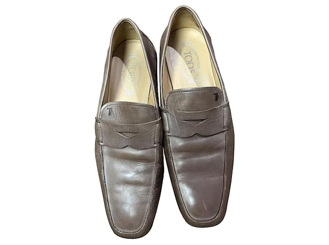 Tod's Loafers Slip ons Light brown Leather  ref.929438