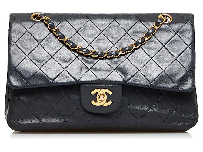 Chanel Black Medium Classic Lambskin Double Flap Leather ref.930021 - Joli  Closet