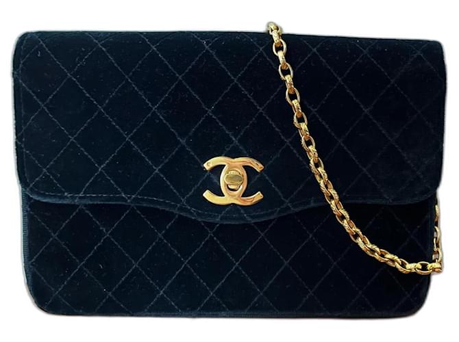 Mademoiselle Chanel "sac du soir" em veludo preto 1980  ref.930316