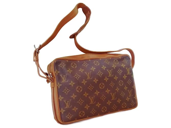Louis Vuitton Louis Vuitton Bandouliere Crossbody Bags & Handbags