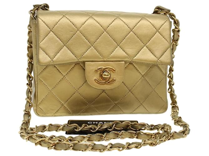 CHANEL Mini Matelasse Chain Shoulder Bag Lamb Skin Gold CC Auth 42358  Golden ref.931246 - Joli Closet