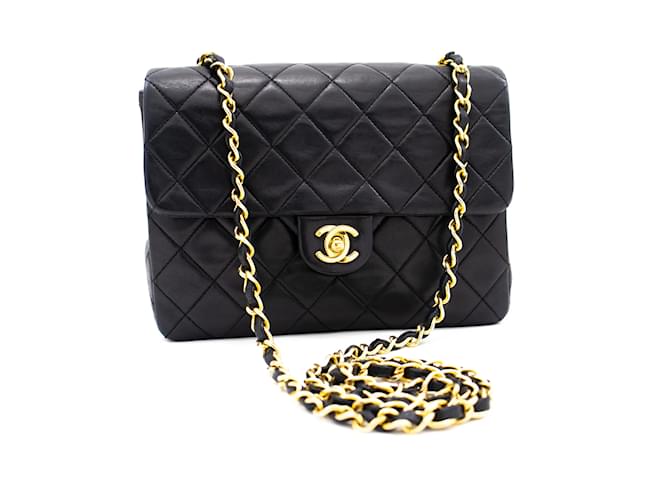 Timeless Chanel Mini matelassé Shoulder Bag Black Leather ref