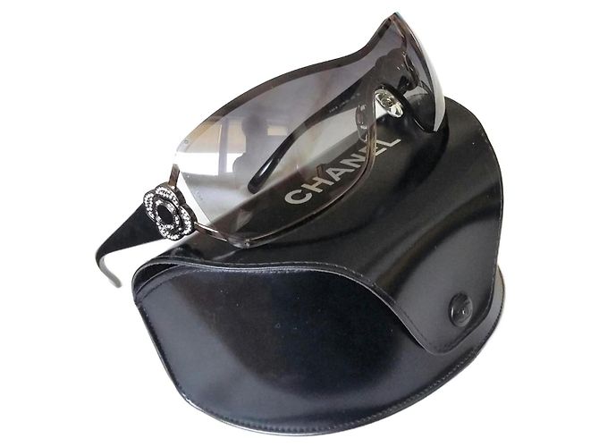 Camelias oversize de CHANEL con Negro Gris antracita