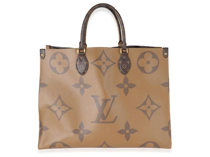 Louis Vuitton Onthego MM Giant Monogram Canvas Shoulder Bag