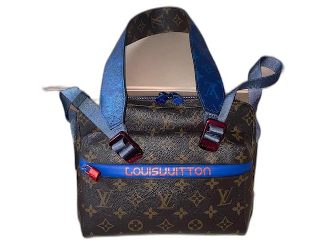 Louis Vuitton Outdoor messenger Brown Blue by Virgil Abloh Cuir Marron foncé  ref.934044