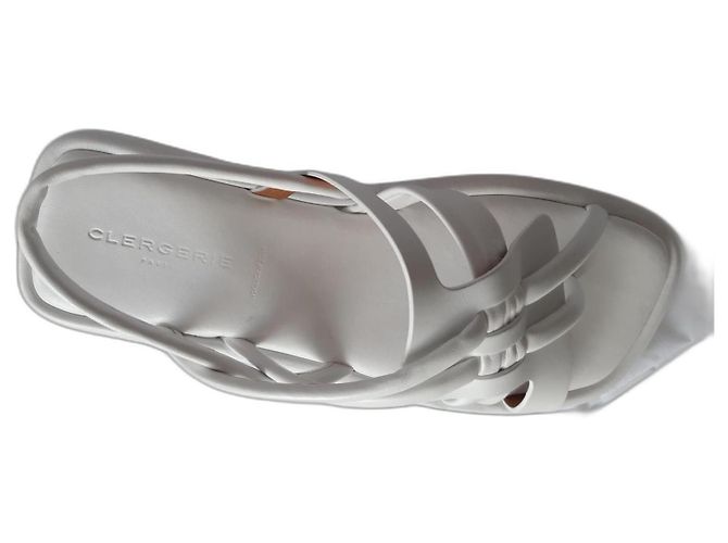 Robert Clergerie FLAT WHITE LEATHER SANDALS