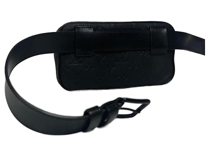 Louis Vuitton Volga Pochette Beltbag Black Leather  ref.934467