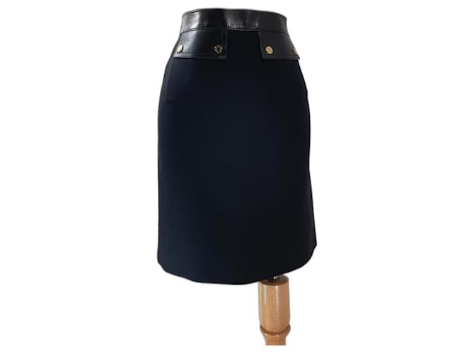 Gucci Skirts Black Wool  ref.935189