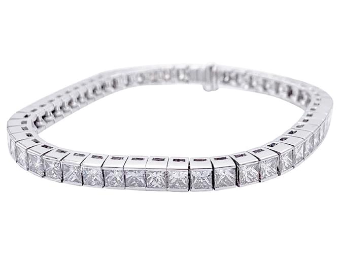 inconnue Bracelet ligne or blanc et diamants taille princesse.  ref.935930