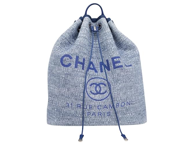 Sac à Dos Chanel Deauville Drawstring en Toile et Cuir Bleu  ref.935986