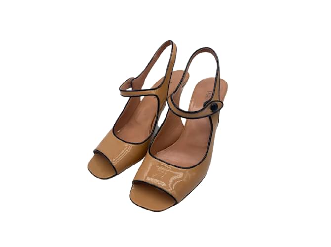 PRADA  Sandals T.EU 36.5 Patent leather Beige  ref.936178