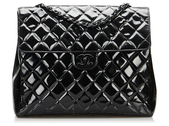 Vintage CHANEL CC Logo Matelasse Quilted Black Patent Leather