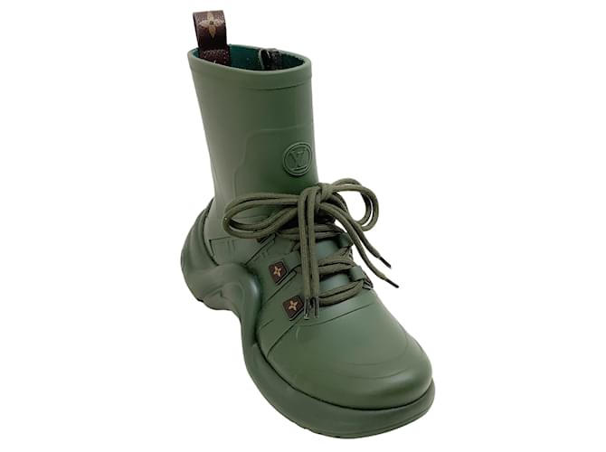 Louis Vuitton Khaki Rubber Archlight Sneaker Boots Green ref.938369 - Joli  Closet